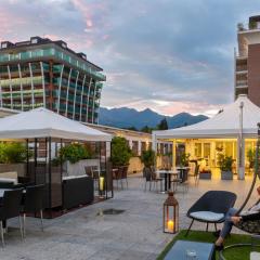 Agora' Palace Hotel