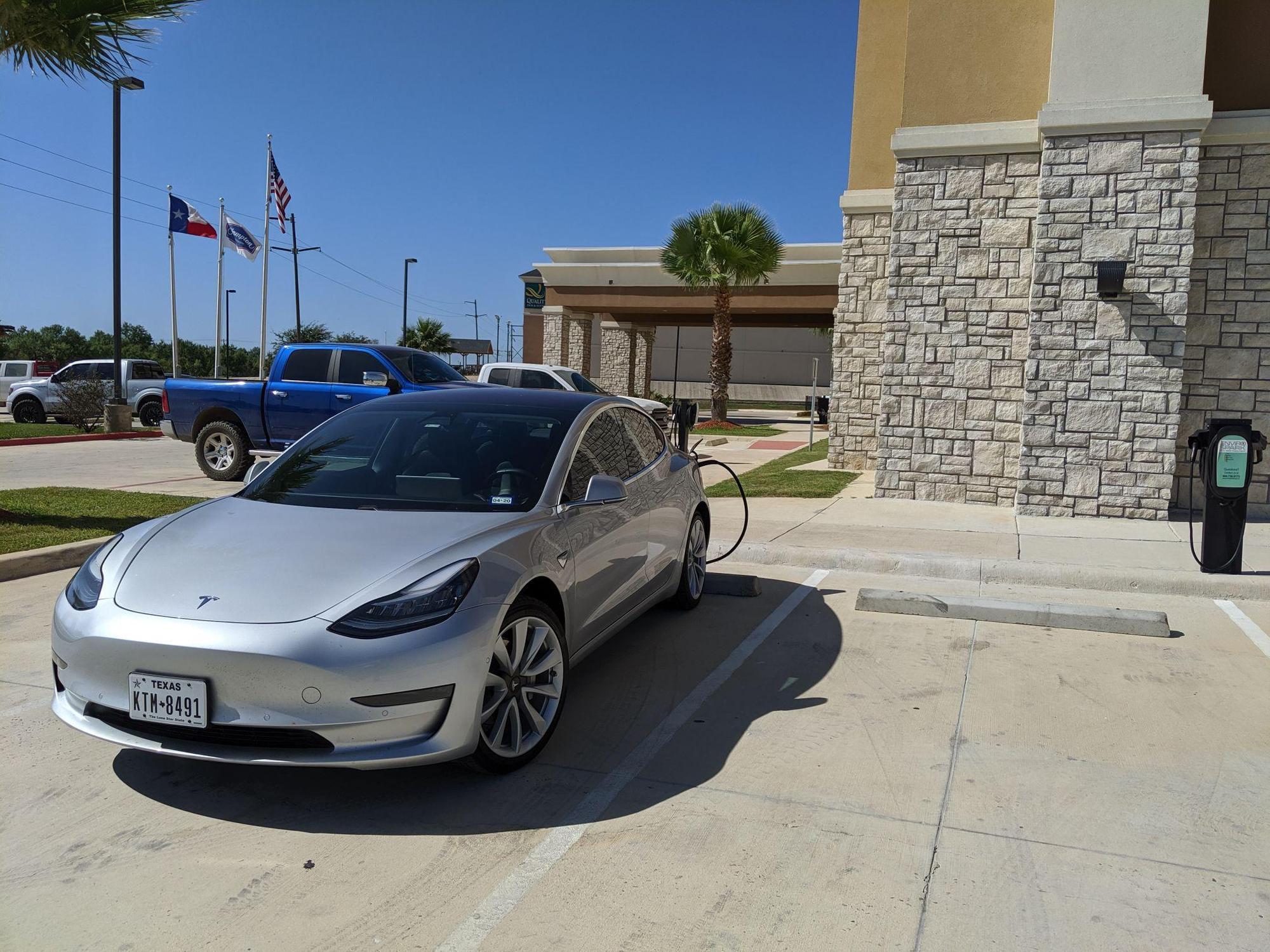 Hampton Inn Carrizo Spring
