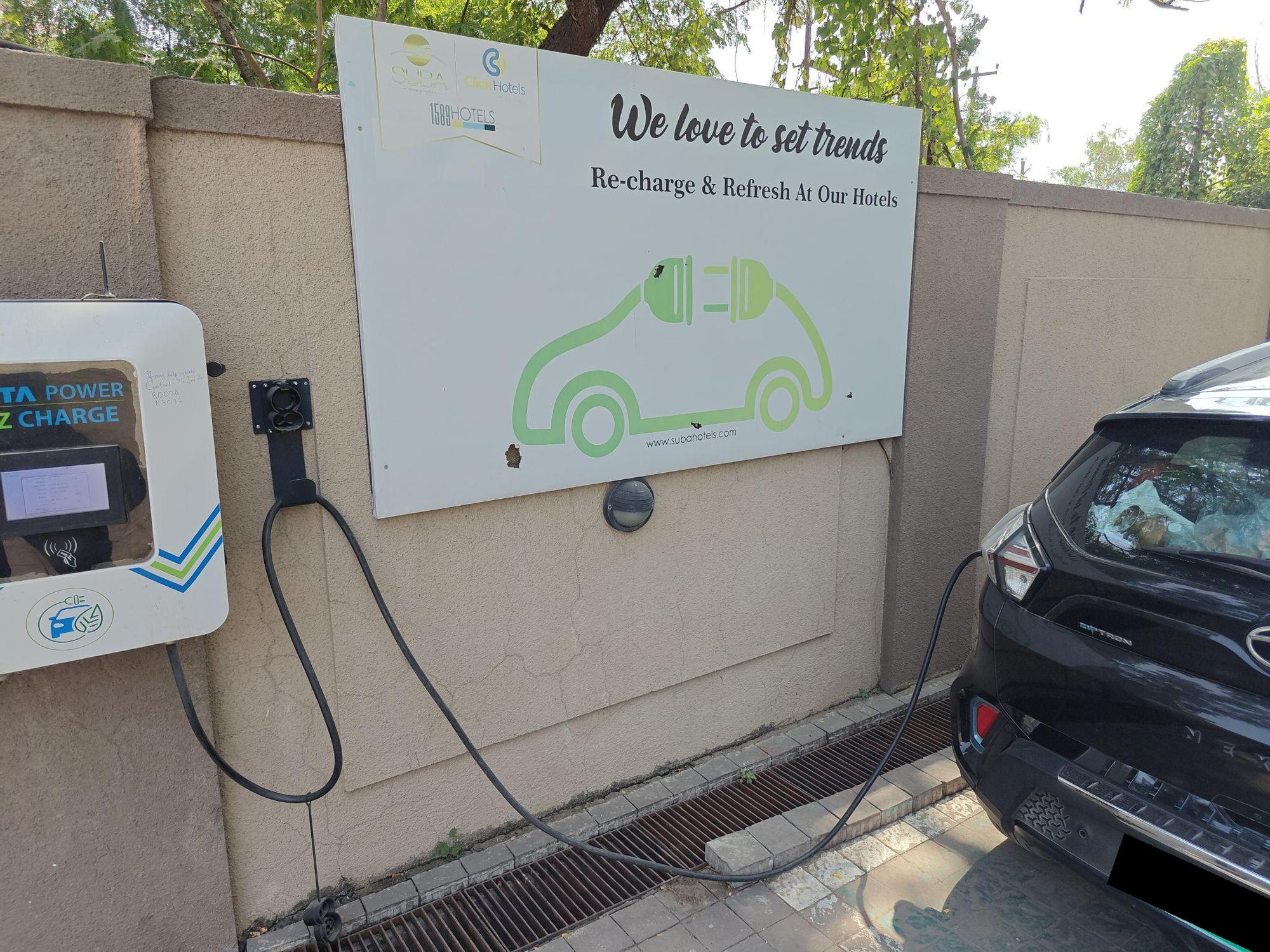 Click Hotel-Tata Power(30kw)
