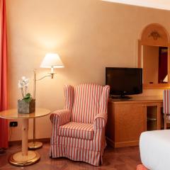 Agora' Palace Hotel