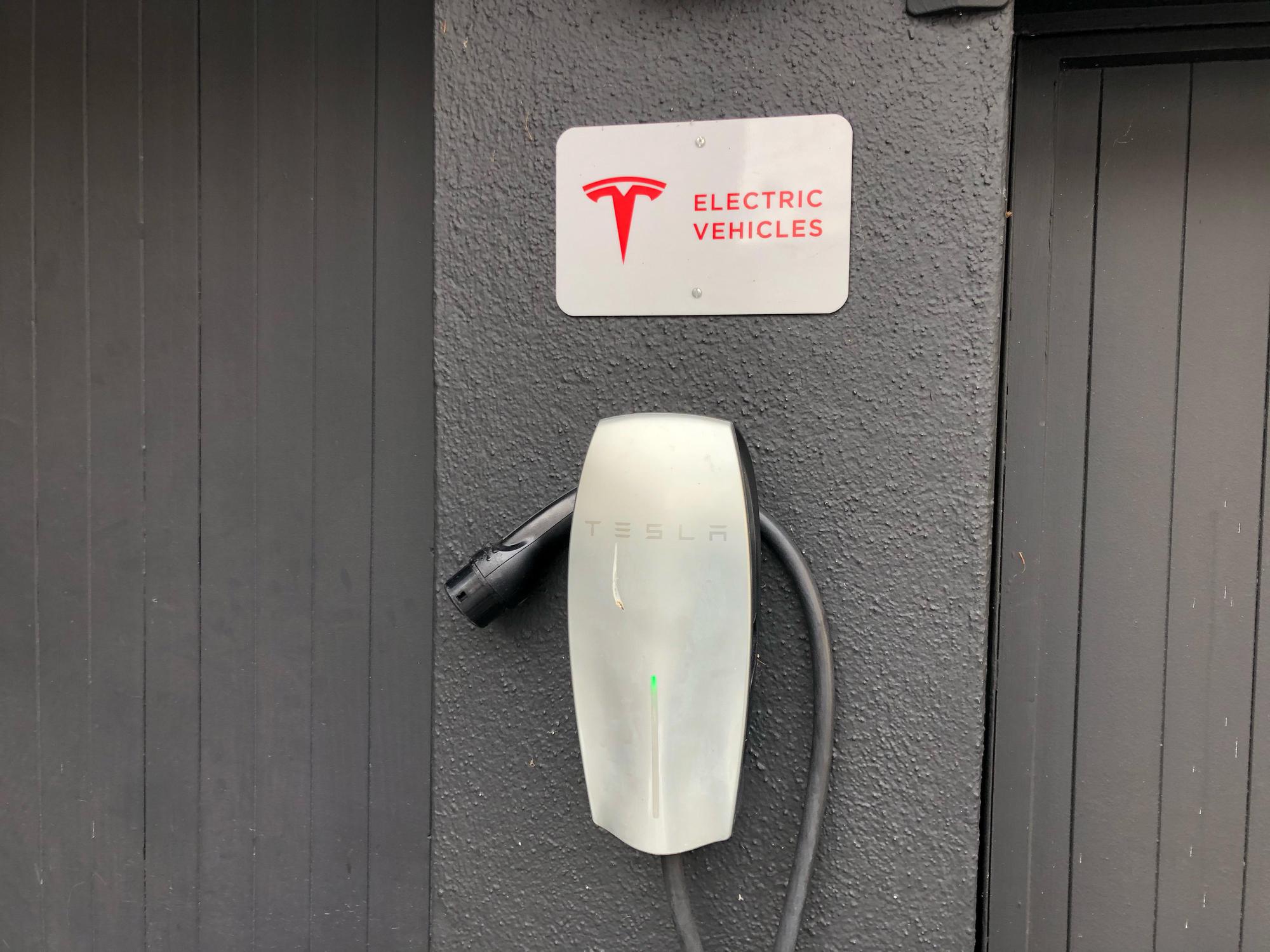 1 tesla type2 for all