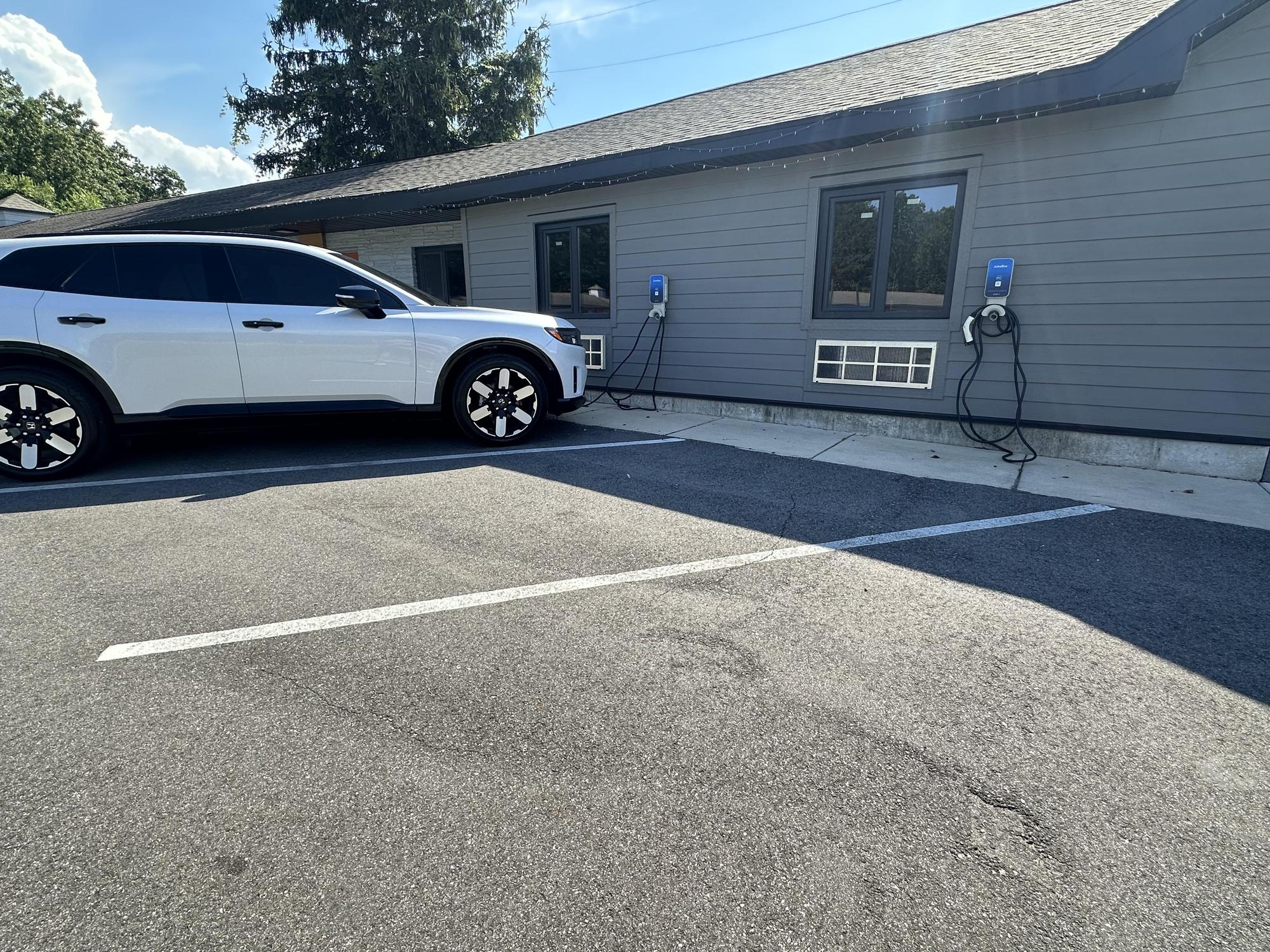 4411 Inn & Suites