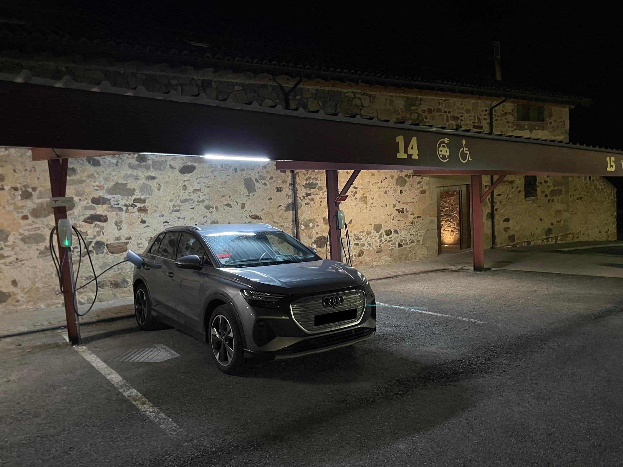 3x Tesla destination chargers, one of which works with non-Tesla vehicles