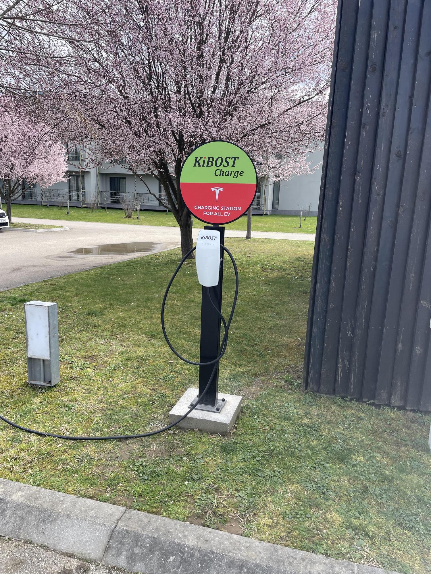 KiBOST Charge Banja Kulaši