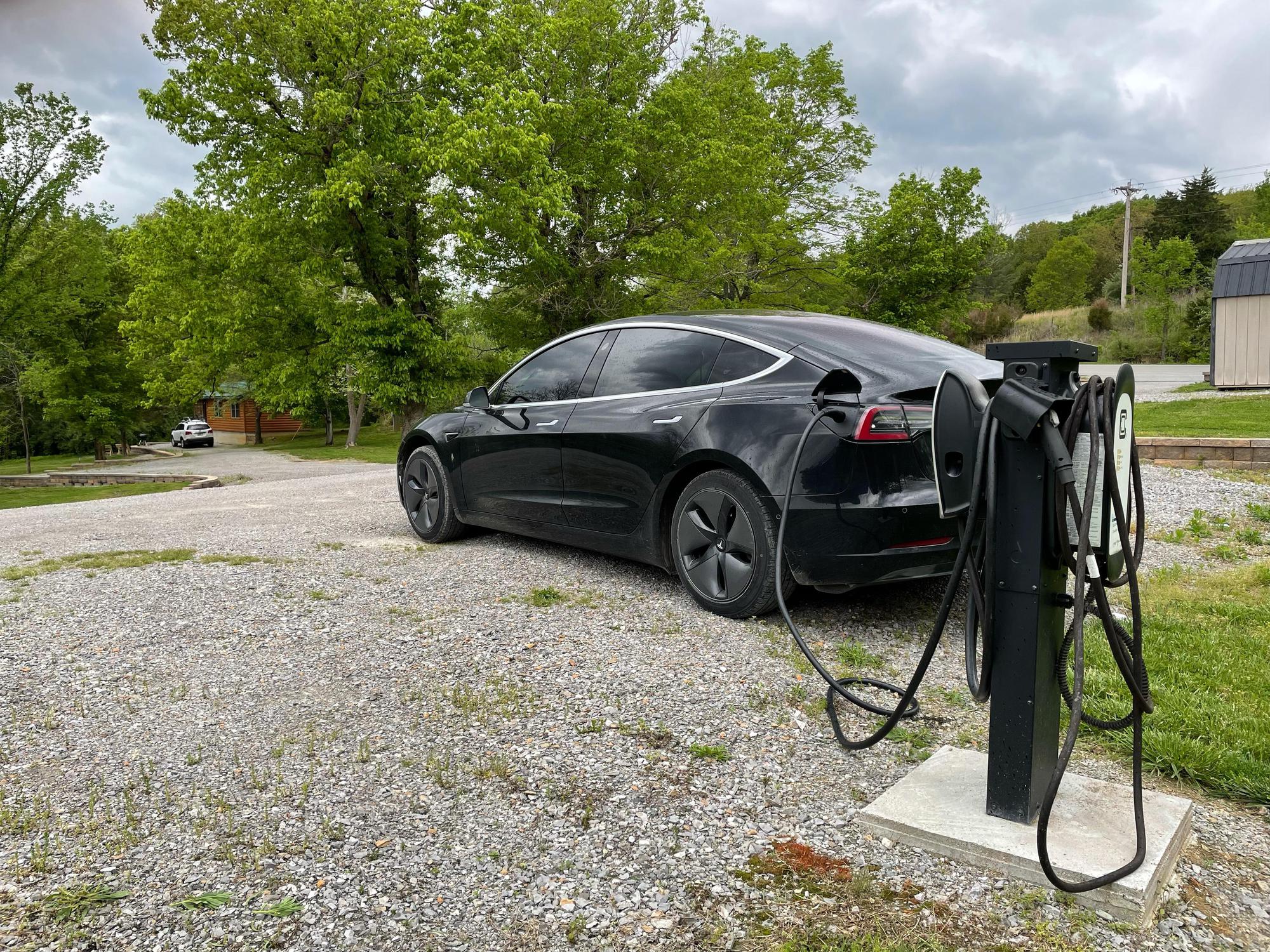 Charging with 32 A from Tesla wall connector.