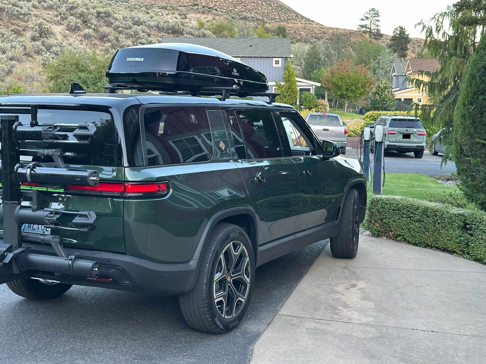 24’ cables to reach 4 vehicles at a time.