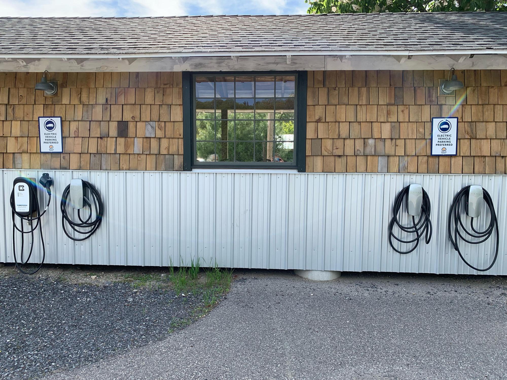 Boothbay Craft Brewery & Resort