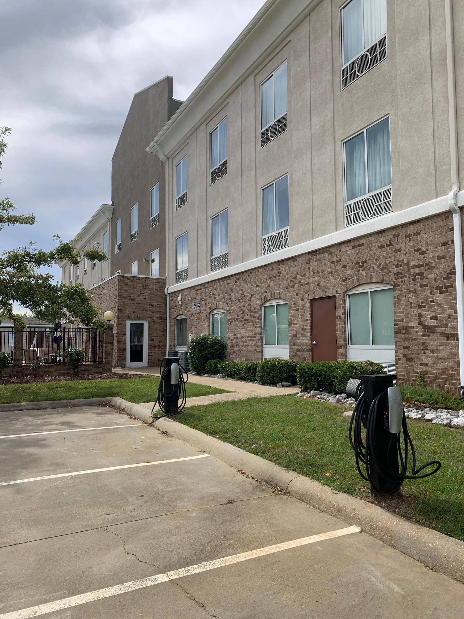 Holiday Inn Express and Suites Winona
