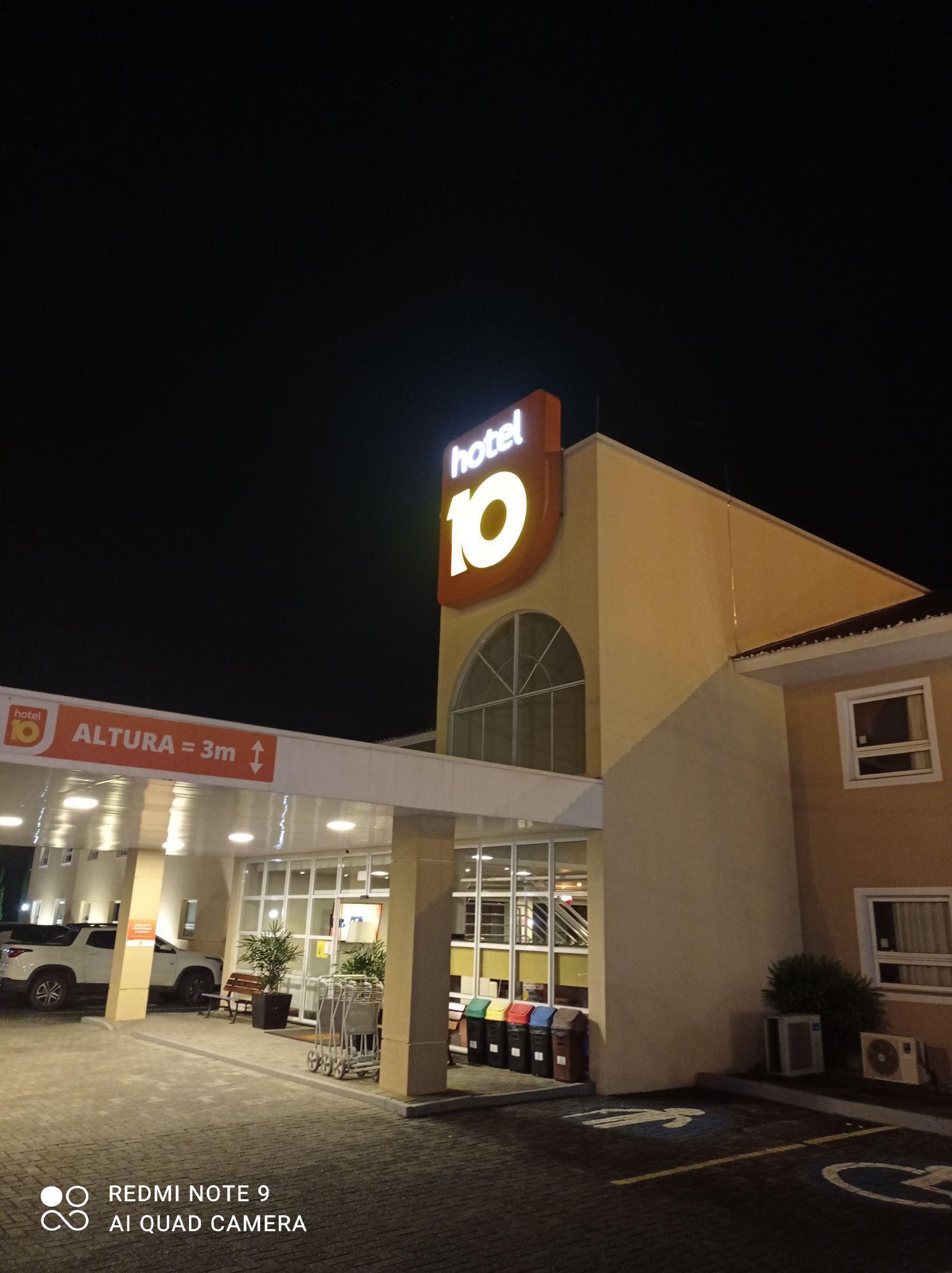 Hotel 10