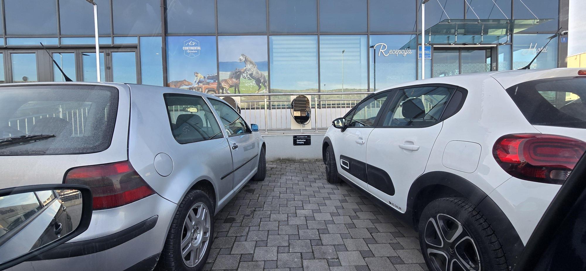 Često je ovakva situacija, da su ic automobili parkirani duže vrijeme