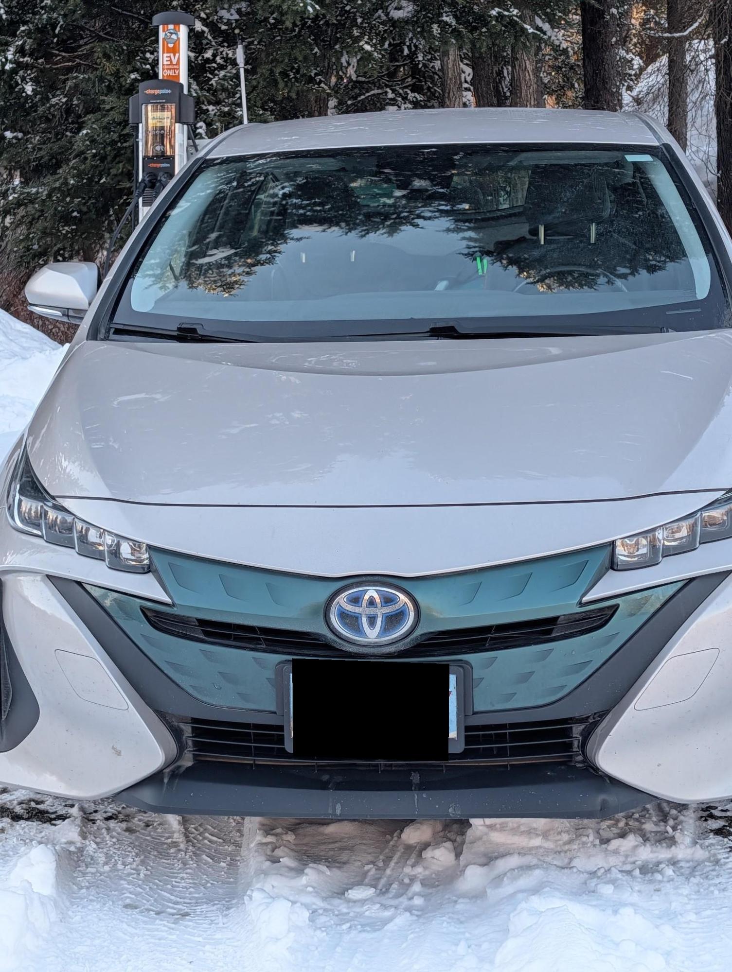 Spotted this Prius Prime parked at the EV charging spot for over 40 hours now—still plugged in, covered in snow, and not moving. 😩
This is like parking your car at a gas pump for two days after filling up, blocking the only pump while others wait. EV chargers aren't free parking spots—they're shared resources for people who actually need to charge to keep driving.
If your car's done charging (especially after this long, it's almost certainly full), please move it promptly so others aren't left stranded. We're all in this electric transition together—let's keep the spots available for those who need them. Courtesy matters! ⚡