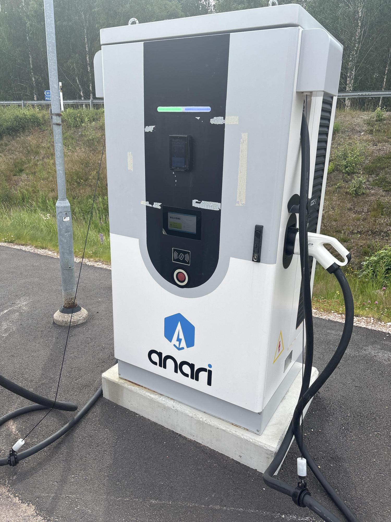 Driftas av Malung kommun. Maxade 100kw m min gamla Model S. 
