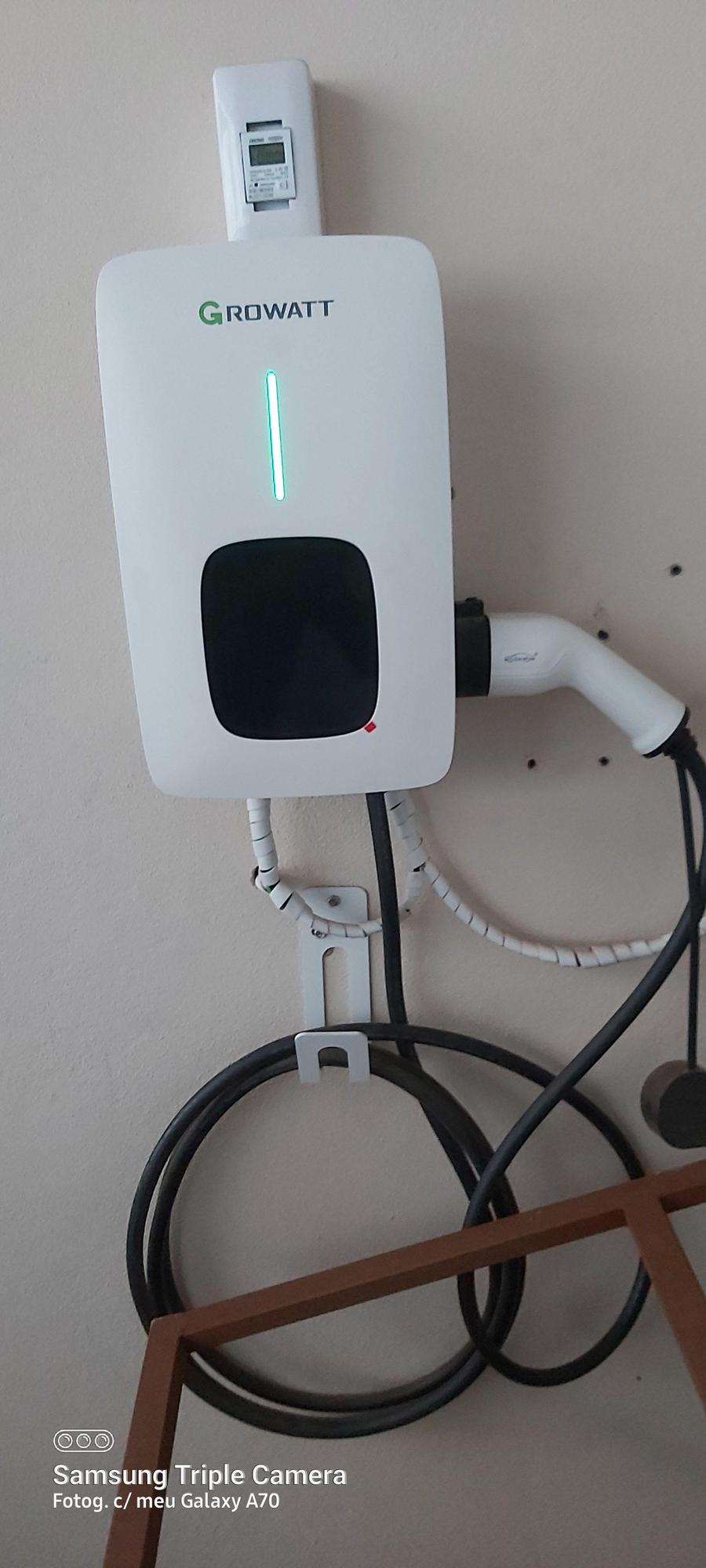 Carregador Tipo 2 funcionando perfeitamente Parabéns pela iniciativa do proprietário
