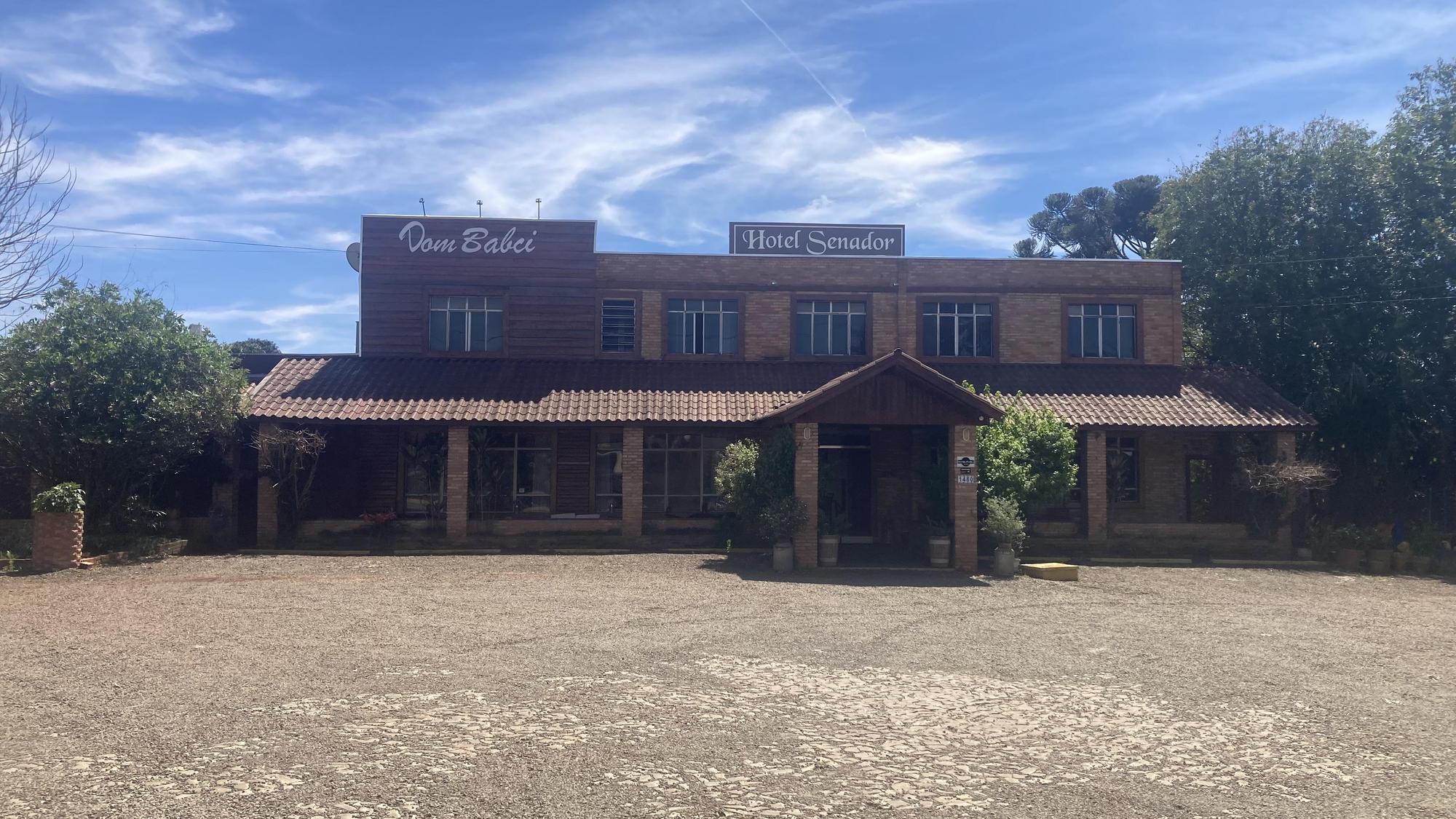 Hotel Senador