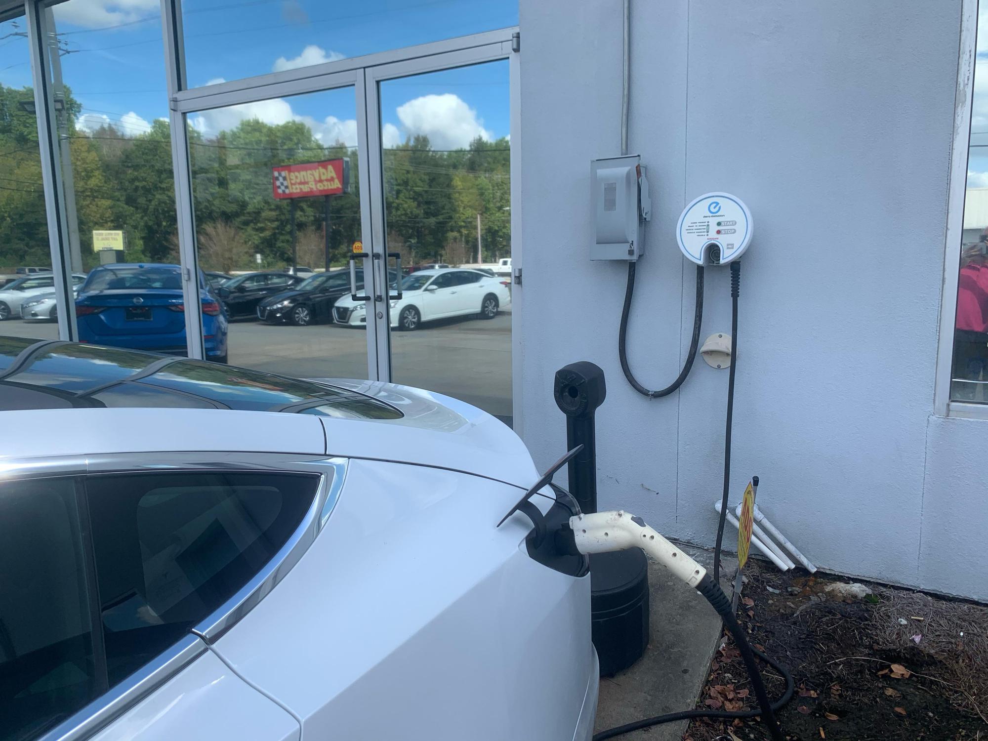 Woody Folsom Nissan