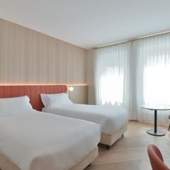 Agora' Palace Hotel